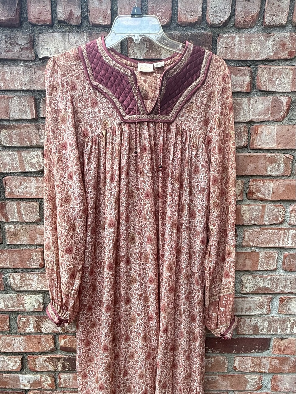 MAYA Vintage Indian Cotton Gauze Paisley Dress Quilted Bib Large from the 1970’s